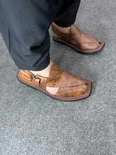 Triple Gear Cheetah Print Peshawari Chappal